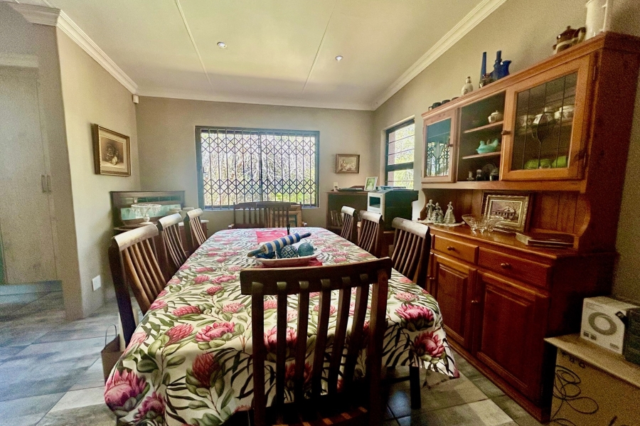 6 Bedroom Property for Sale in Melodie North West